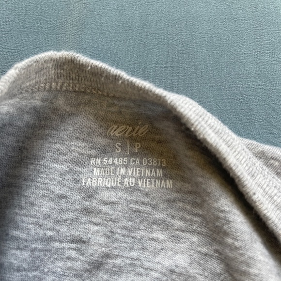 Too small - Picture 2 of 2